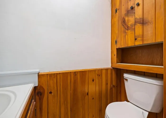 1515 Callender, Unit 2