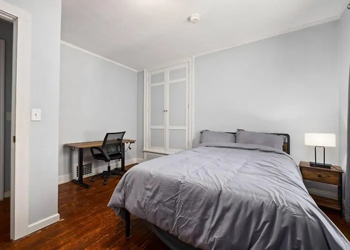 1515 Callender, Unit 2 Holiday home